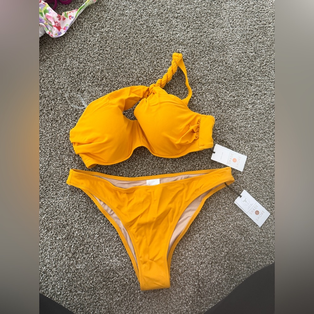 Shade and Shore Yellow Bahing suit- Brand new